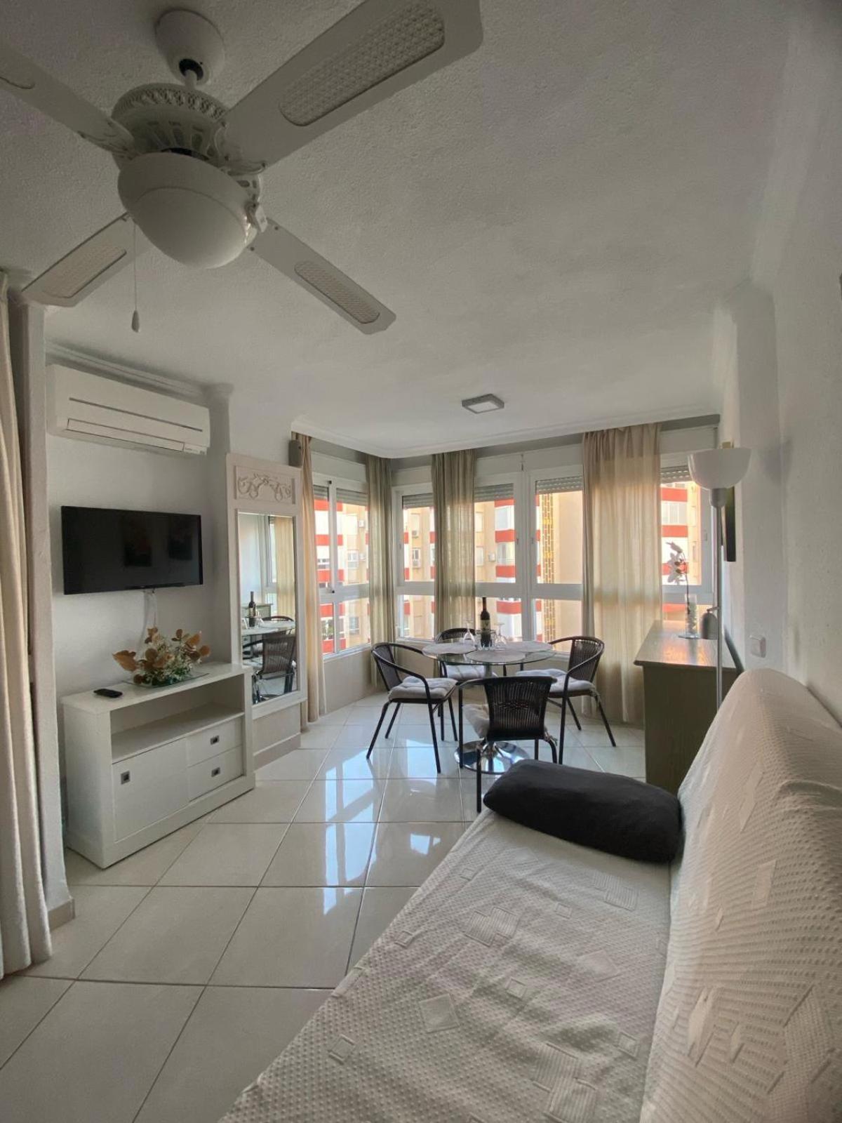 Apartamento Frente Al Mar Торокс Екстериор снимка